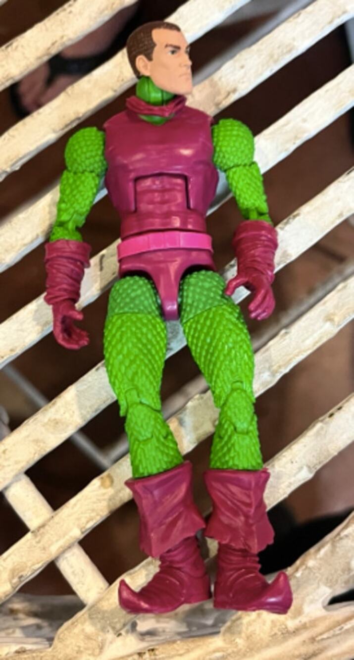 Marvel Legends Green Goblin Norman Osborn Spider-Man Retro 6" Figure Loose